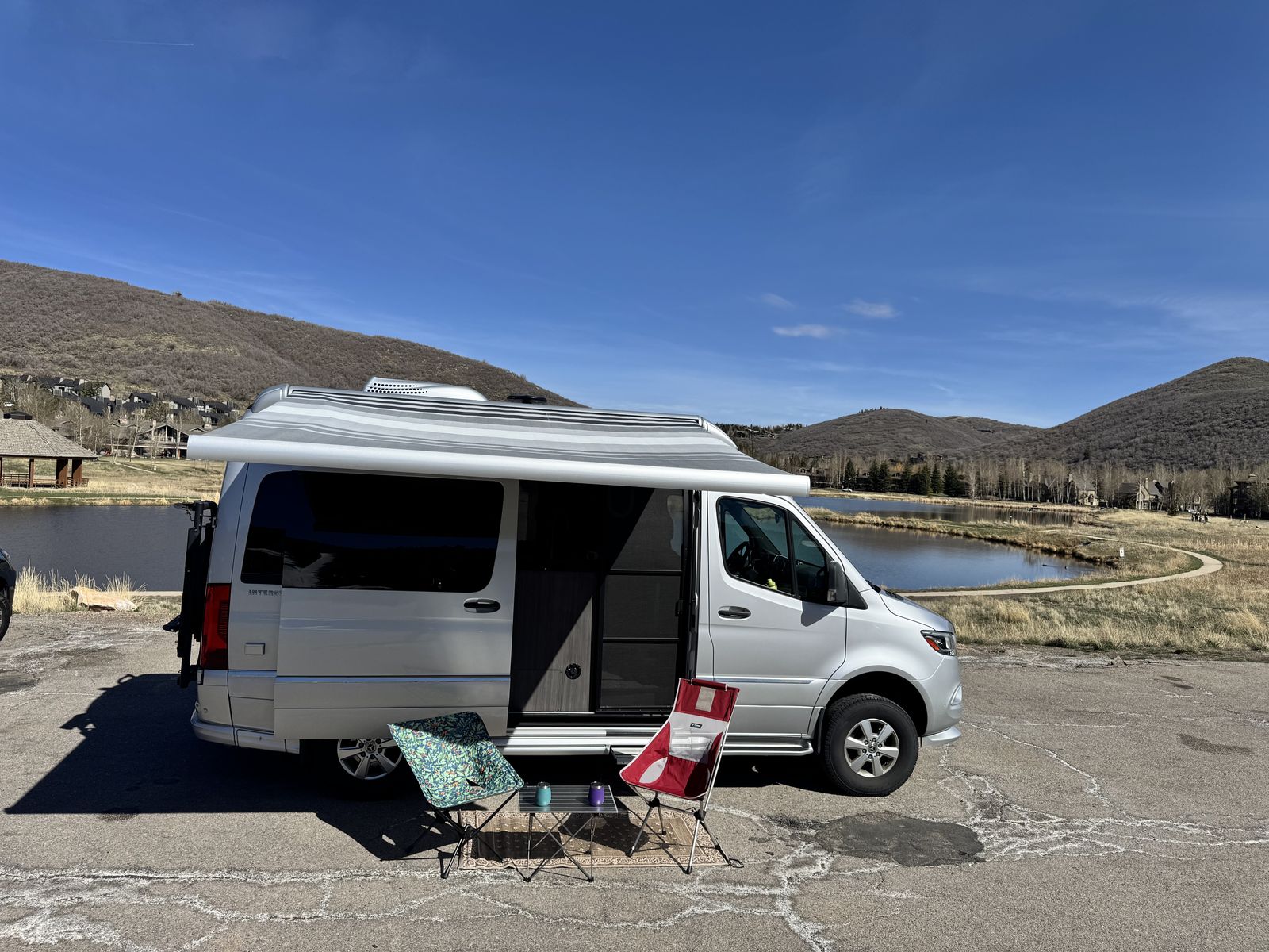 AIRSTREAM INTERSTATE 19 4WD