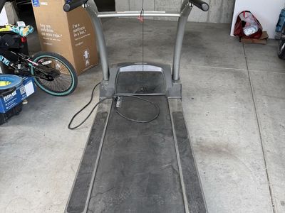 Cybex Commercial Treadmill - Great Condition (Needs Magnetic E-Stop)