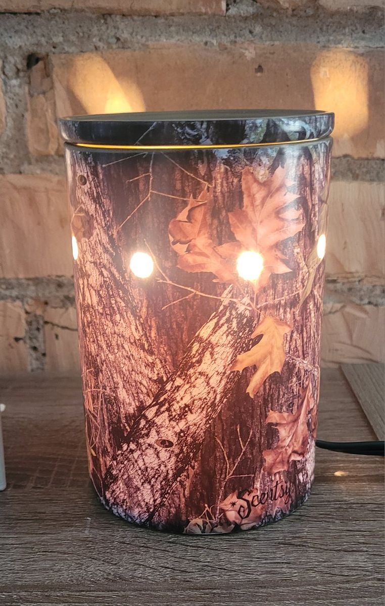 MOSSY OAK BREAK-UP SCENTSY
WARMER
