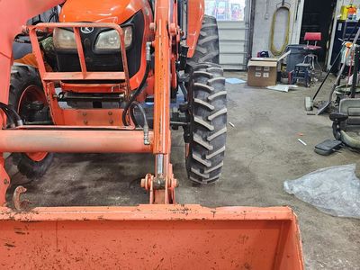 Kubota M9540