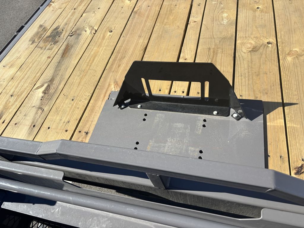 Main image 7