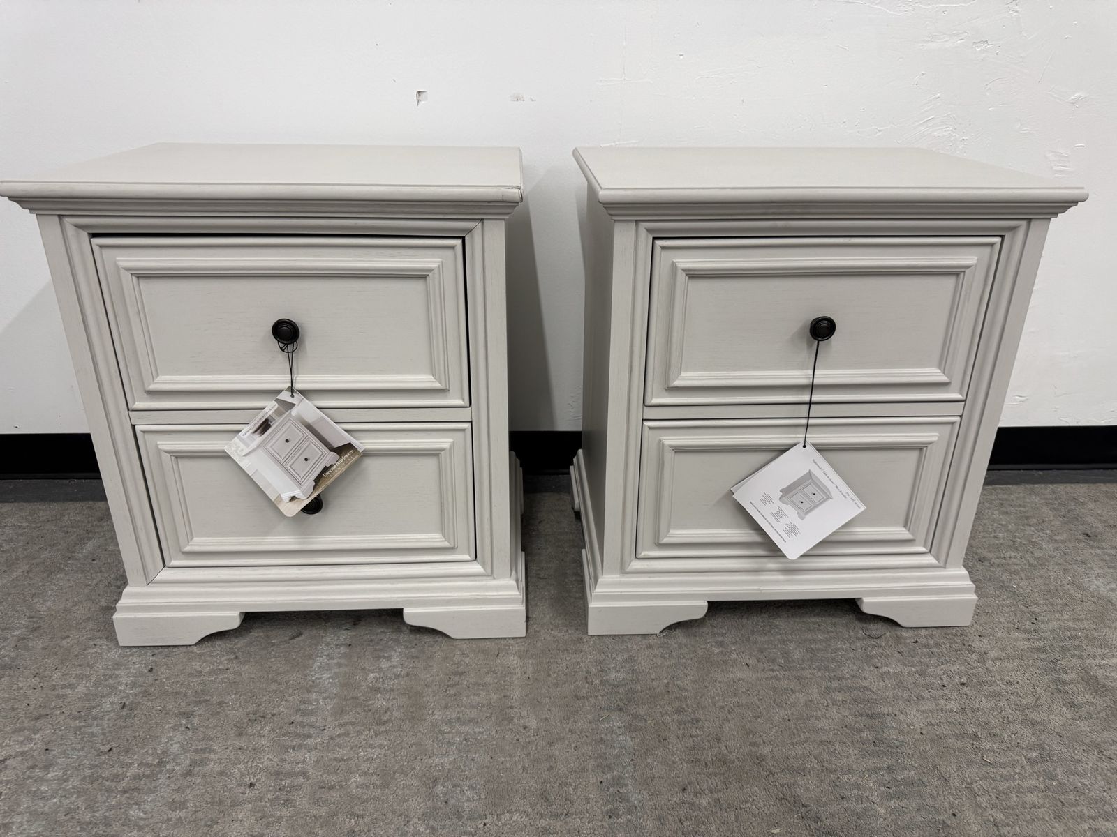 NEW COSTCO ANISTYN NIGHT STAND SET