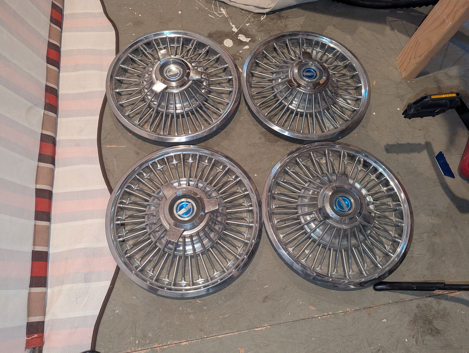 1966 Ford Mustang Wire Hubcaps With Spinners Set Of 4