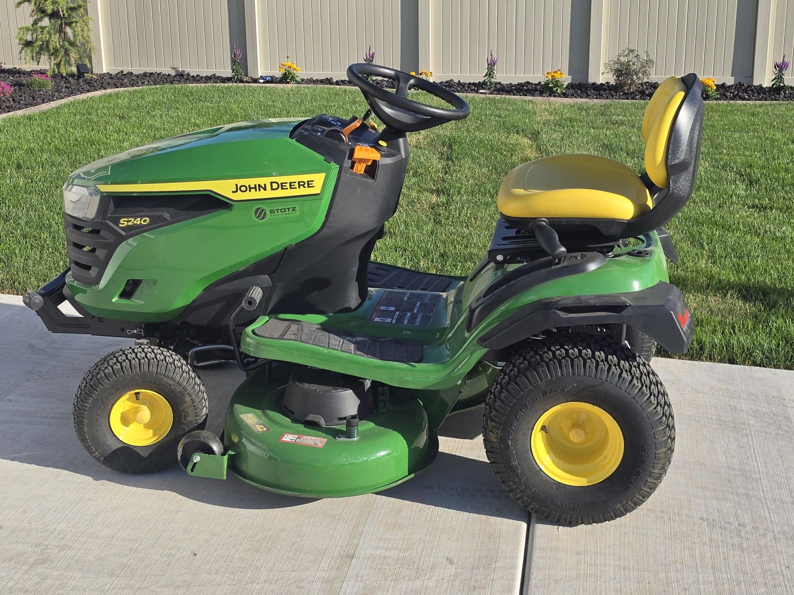 2025 John Deere S240