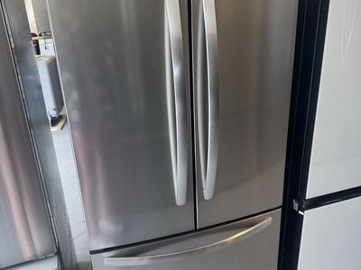 Scratch and dent Frigidaire 31.3 wide French door