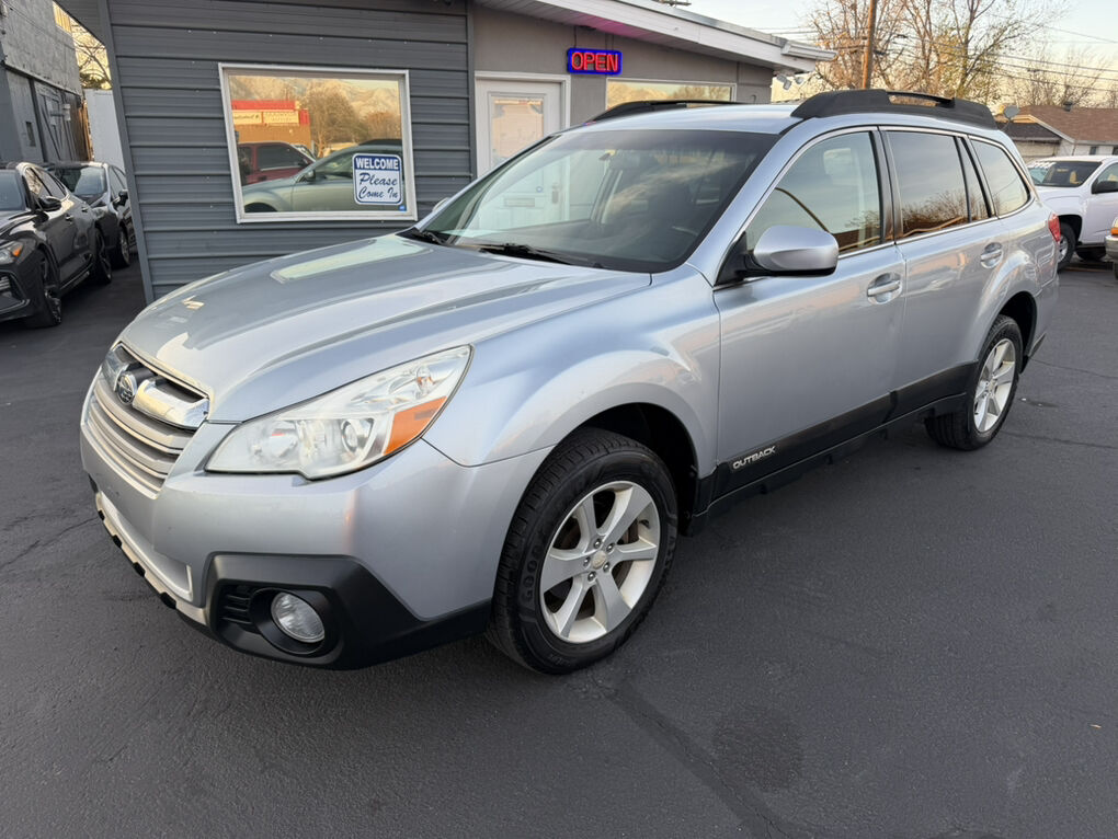 2013 SUBARU OUTBACK 2.5i