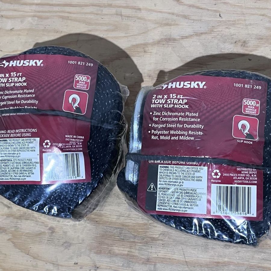 Husky Tow Straps — Brand New in Package (2 Total)
