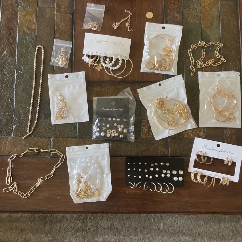 gold jewelry