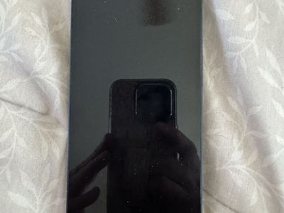 Apple iPhone 14 256 gb.