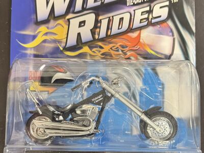 RARE Custom HARLEY DAVIDSON Midnight Chrome MAISTO 1/18 Wild Rides Die-Cast Motorcycle