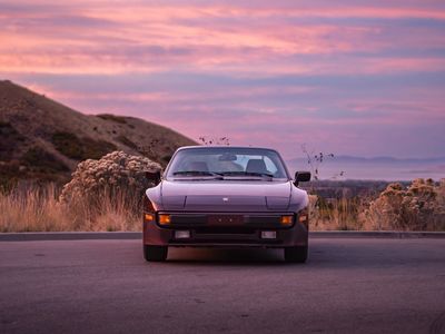 1987 PORSCHE 944 Base