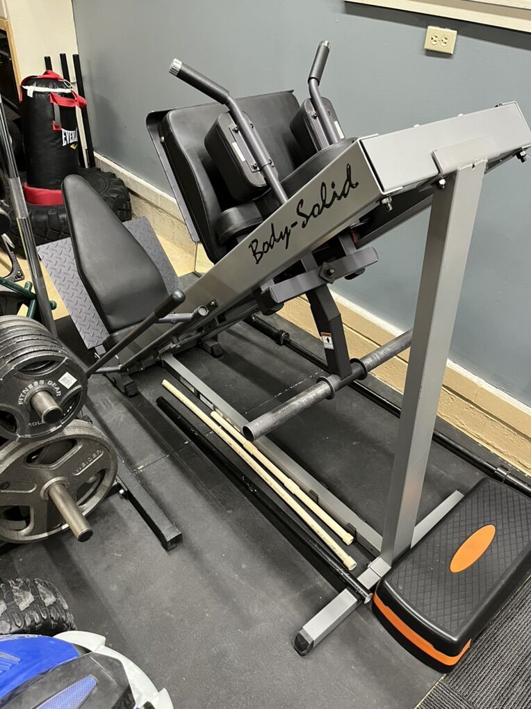 Leg Press/hack squat Machine