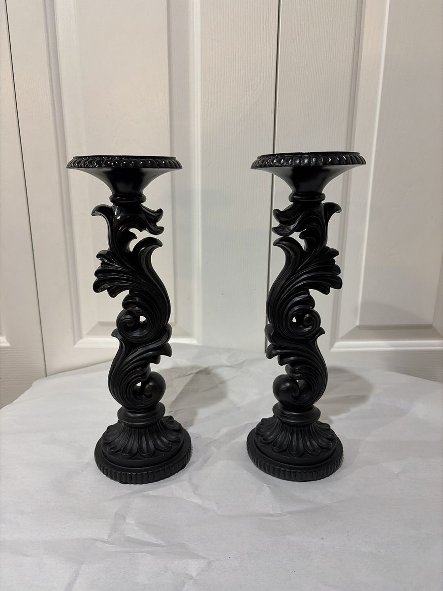 Georgous Black Candle Pillar Candle Hilders