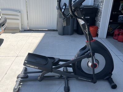 Schwinn 450 Elliptical