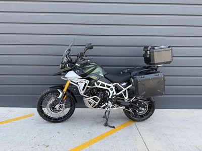 2025 Triumph Tiger 900 Rally Pro Matte Khaki Green / Matte Phantom Black