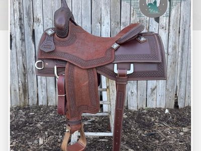 Like New Kyle Tack Reining Cowhorse Saddle