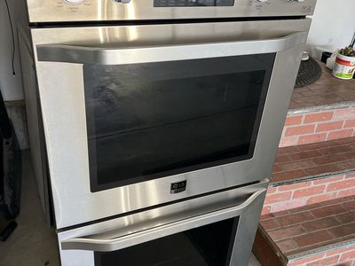 LG STUDIO 4.7 cu. ft. Double Built In Wall Oven