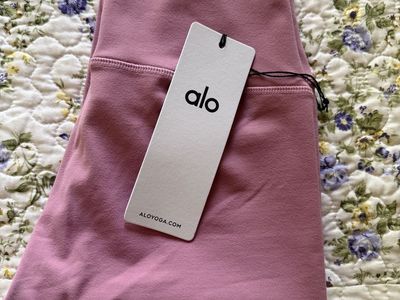 Alo Yoga 7/8 High-Waist Airbrush Legging in Pink Wild Rose - Size S
