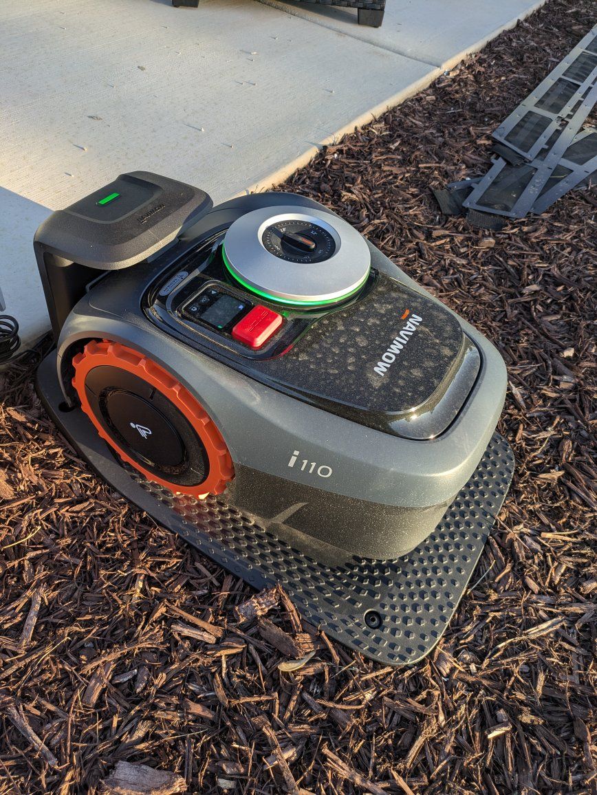 Segway Navimow i110 Robotic Lawn Mower - Used Once! Wire-Free GPS