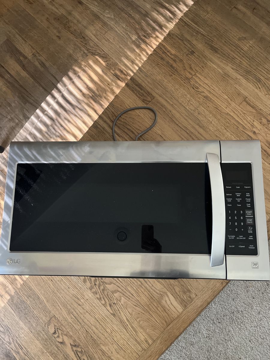 Broken microwave for parts