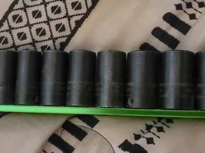 Snap-on 12 pc 3/8" Semi-Deep Impact Sockets