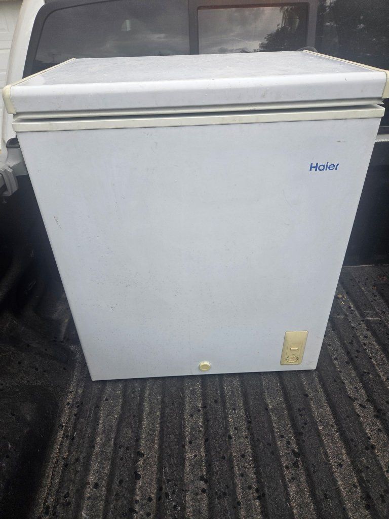 Chest Freezer 5.0 CU. FT.