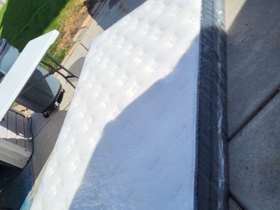 **Full** 12" Memory Foam Mattress
Burfly *