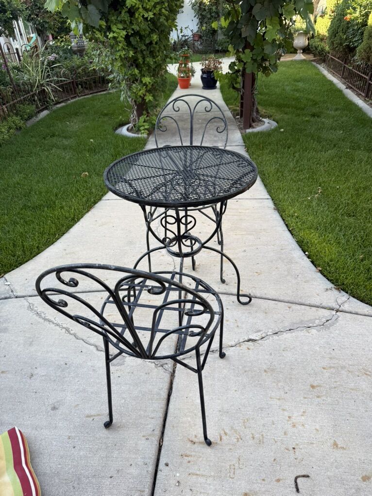 Heavy Metal Bistro Patio Set