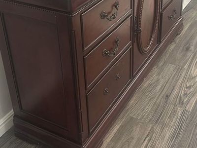Solid Wood Dresser W/mirror