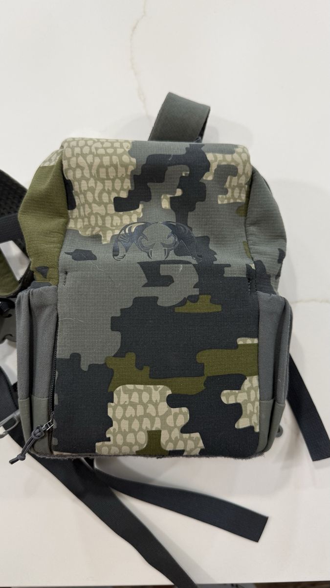 Kuiu PRO Binocular Harness Pack Camo