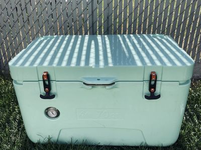 Yeti Style Cooler 70Qt