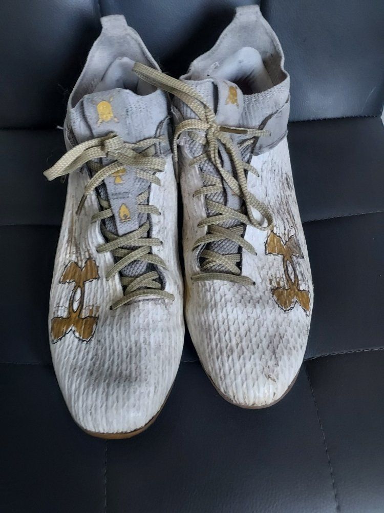 Under Armour Baseball Cleats - Gold/White