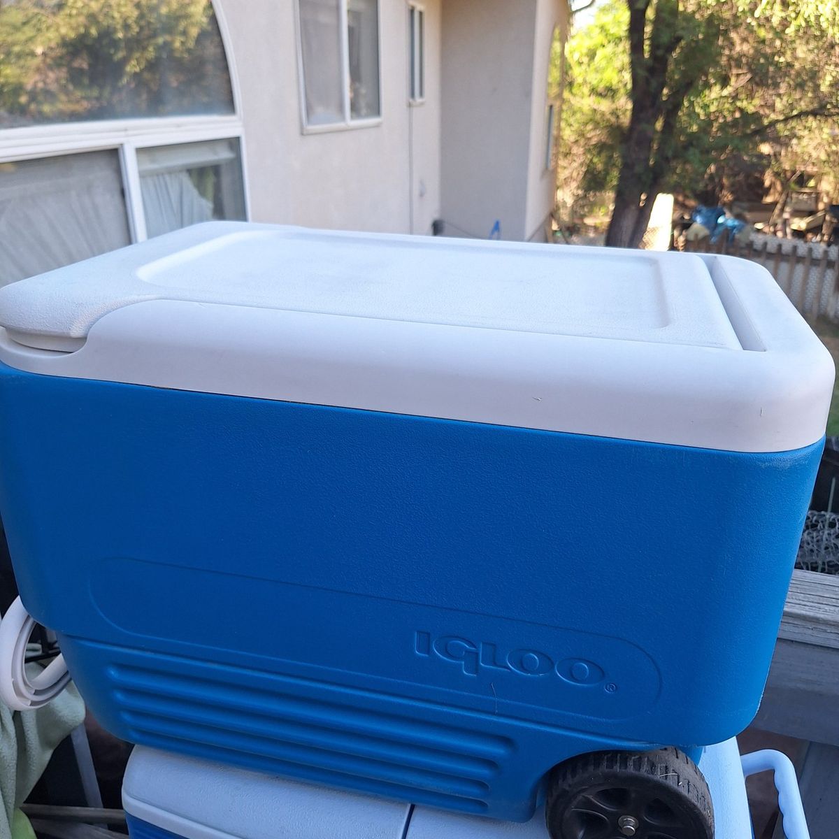 IGLOO Wheeled Cooler