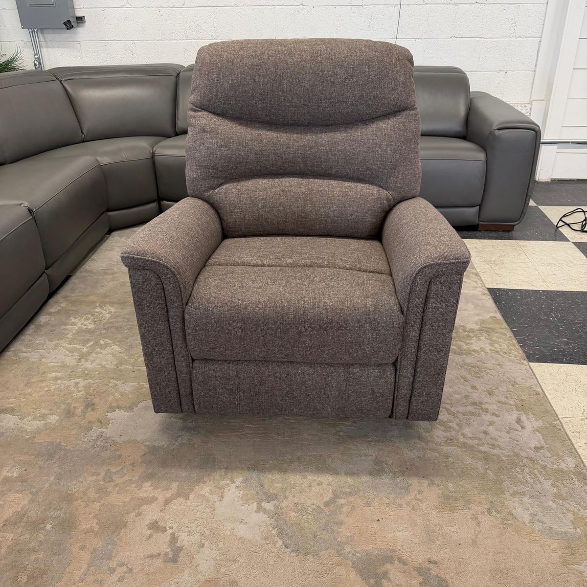 COSTCO THOMAS FABRIC LIFT CHAIR!!