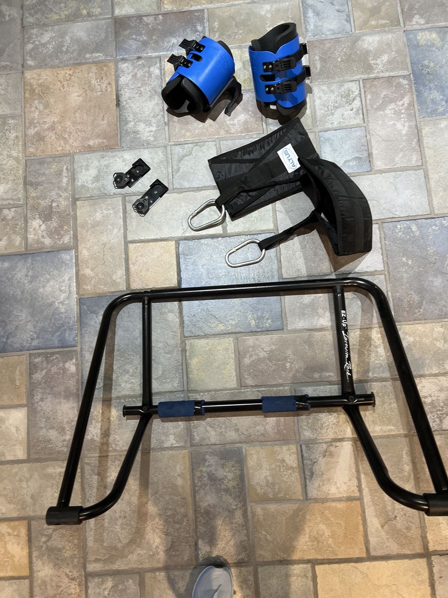 Pull up chin up bar, ab straps & inversion boots
