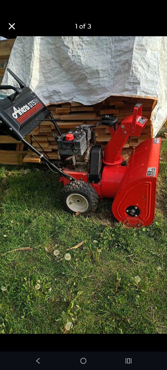Ariens St524 snowblower