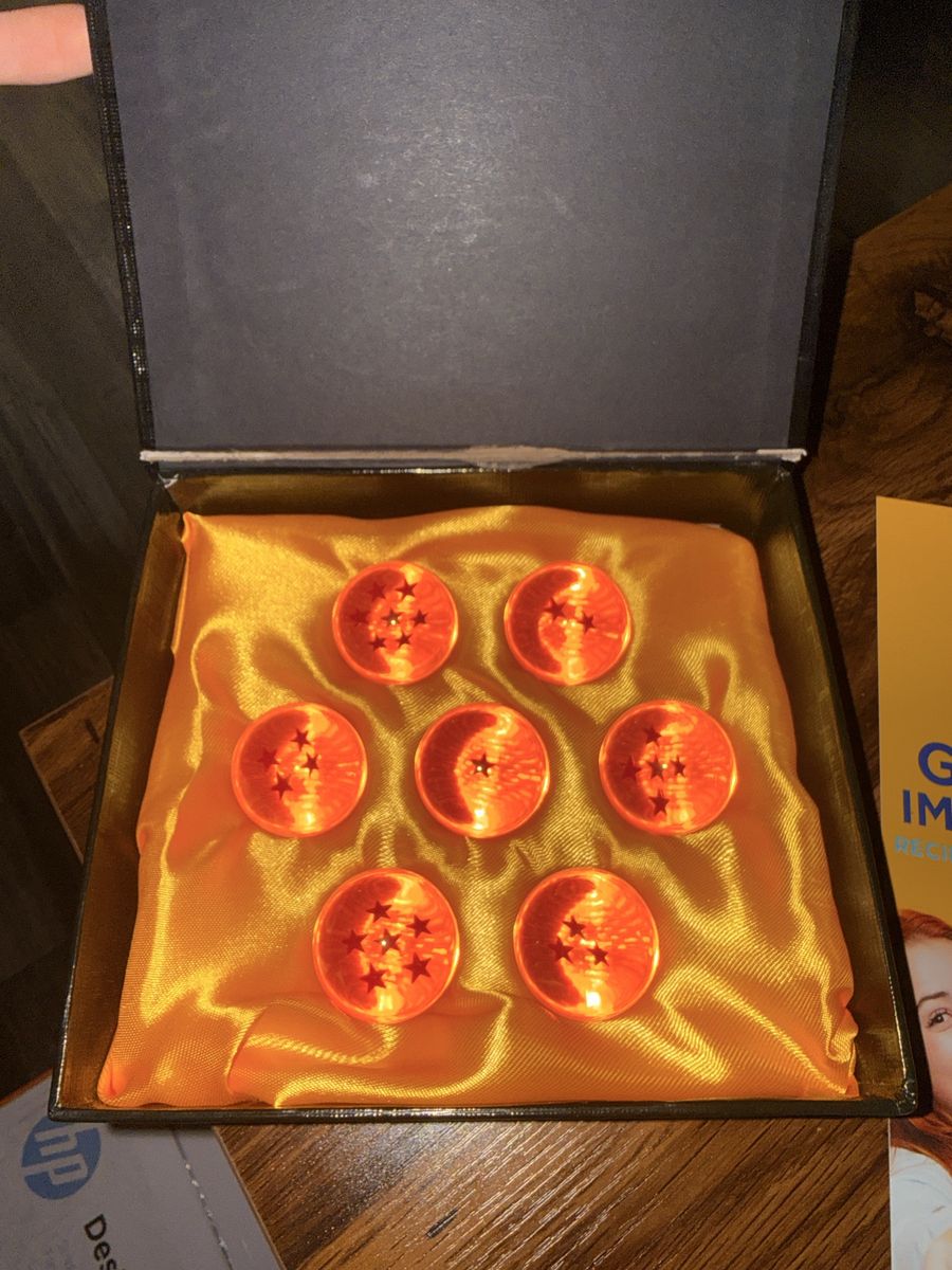 Dragon Ball Z Replica 7-Star Dragon Balls Set with Gift Box - Collector's Edition