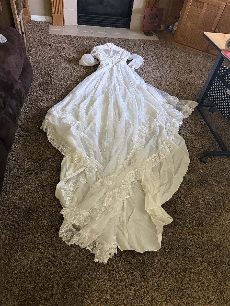 Main image 11