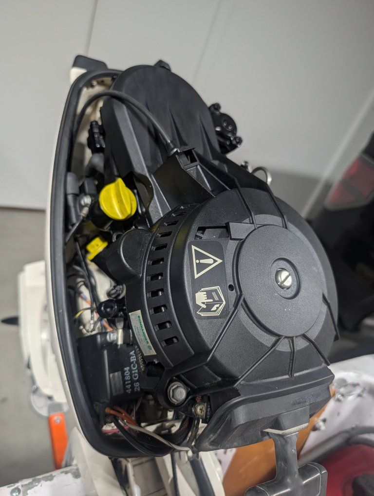 Main image 5