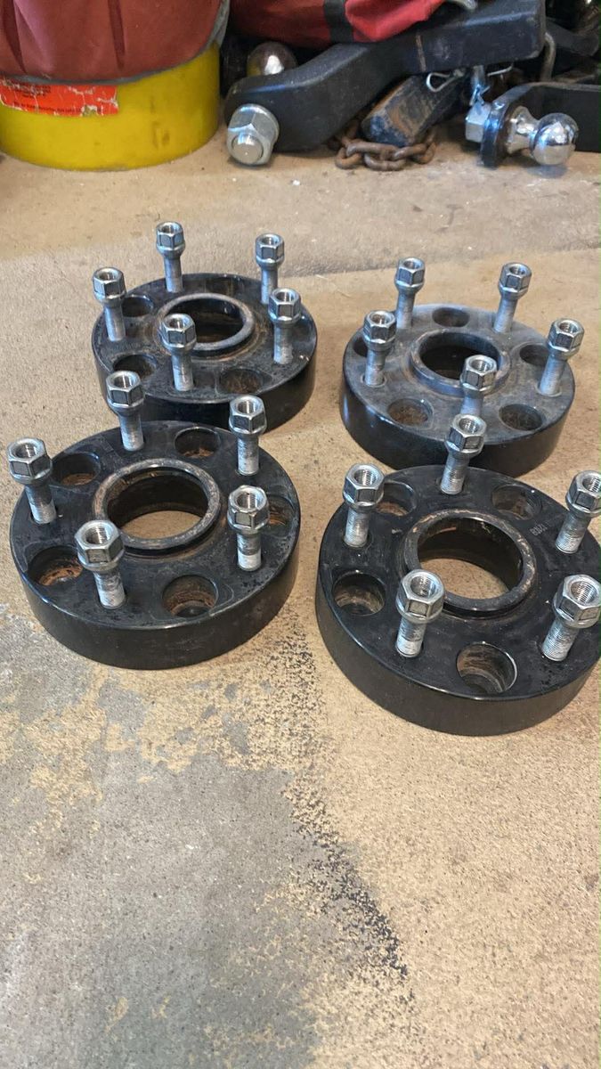 Set of 4 Black Wheel Spacers / Adapters 5x5, 1.5”