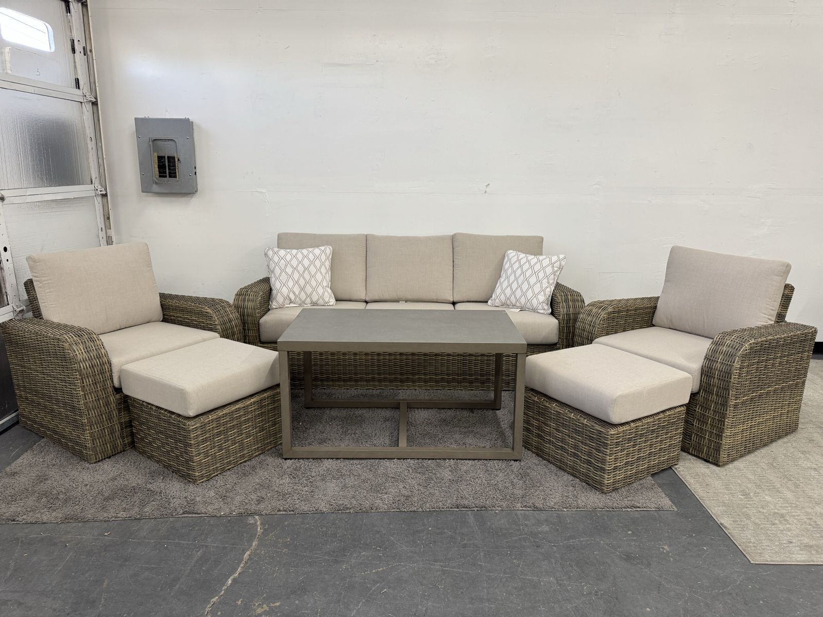 COSTCO 6-PIECE OUTDOOR PATIO CHAIR SET