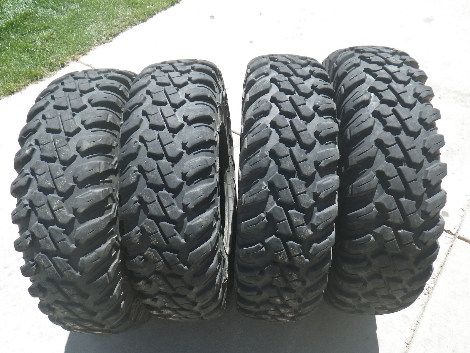 33x10.00R15 Tusk Terrabite tires
