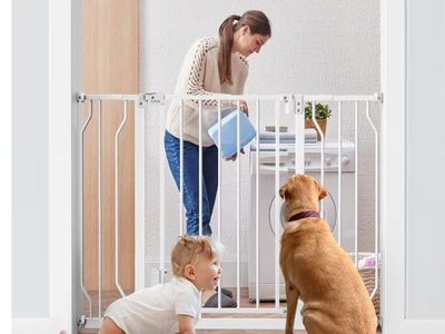 Set of 2 Baby Gates w/Alarms + 8 Wall Nannies