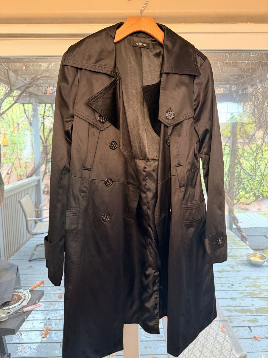 Bebe silky long coat