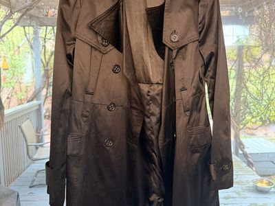 Bebe silky long coat