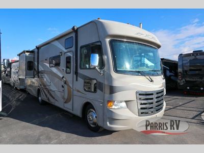 Used 2013 Thor Motor Coach ACE 30 1