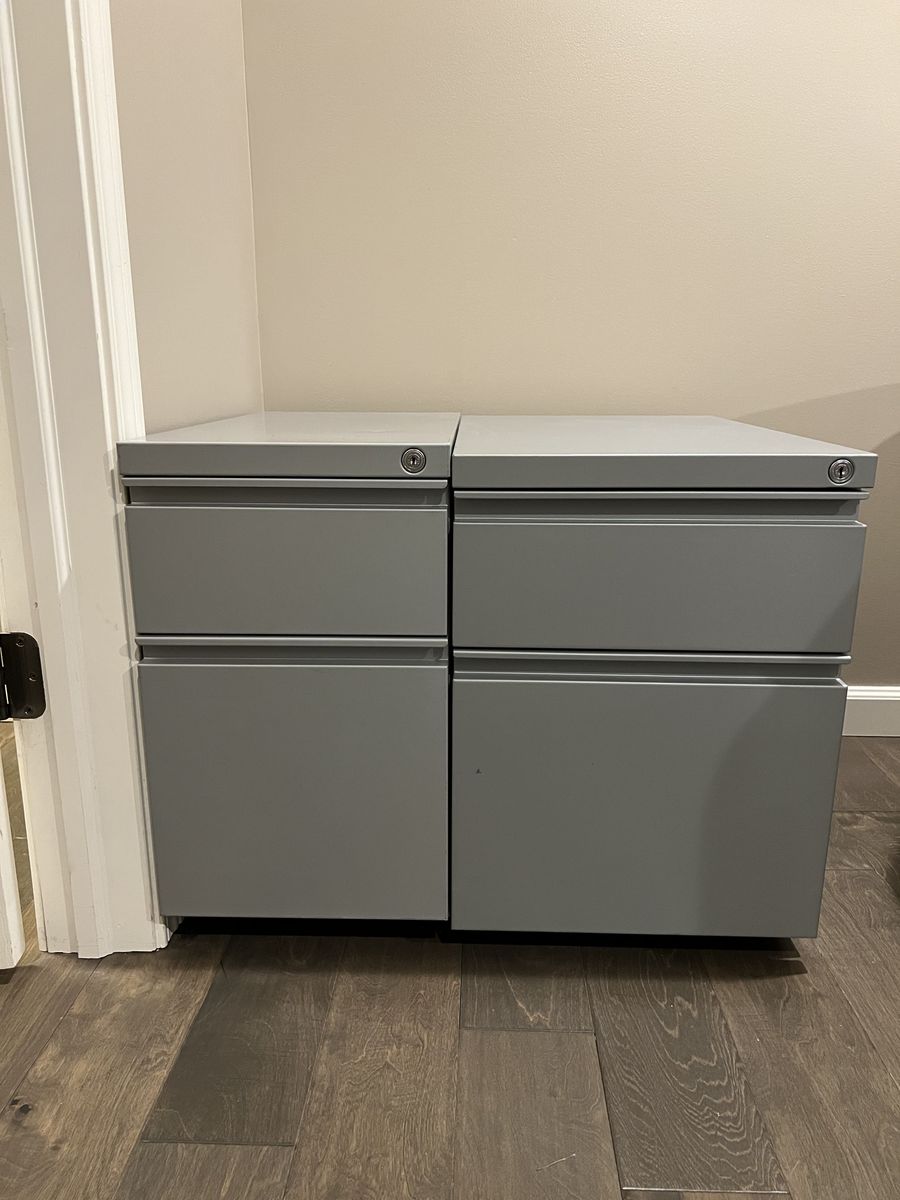 Filing Cabinets set of 2
