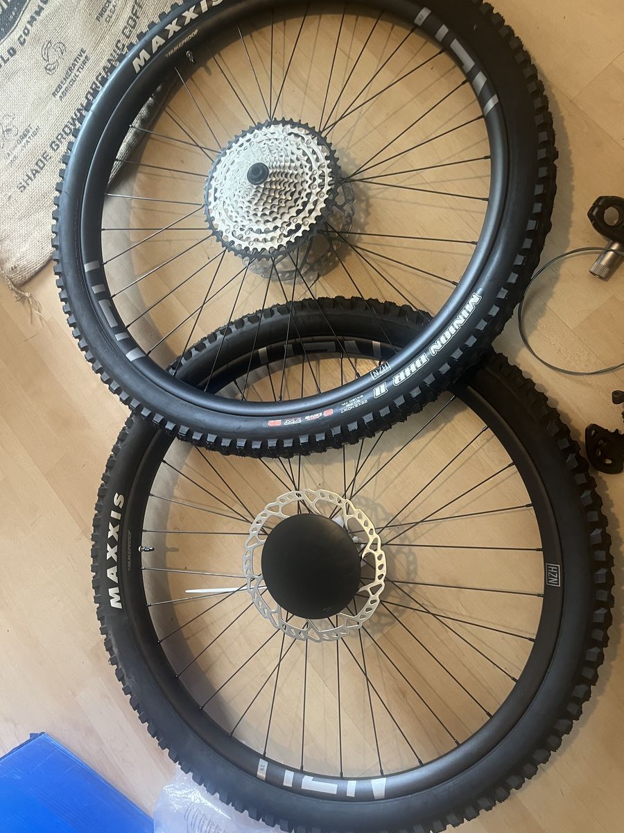 Boost Wheelset/partial XT Drivetrain