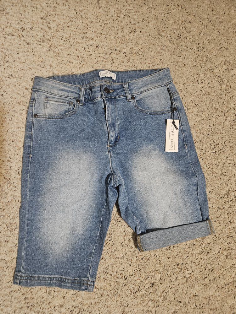 Sweet Salt Women's Denim Jean Shorts Size 6, 10.75" Inseam - New with Tags