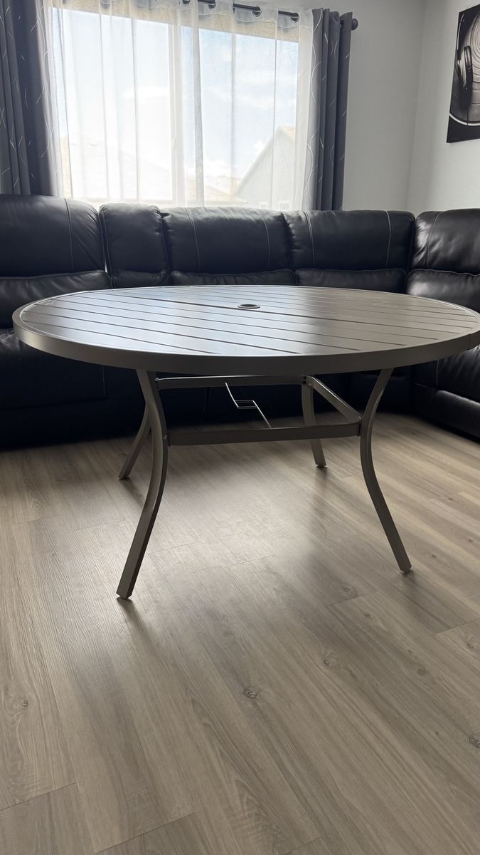 Main image 4